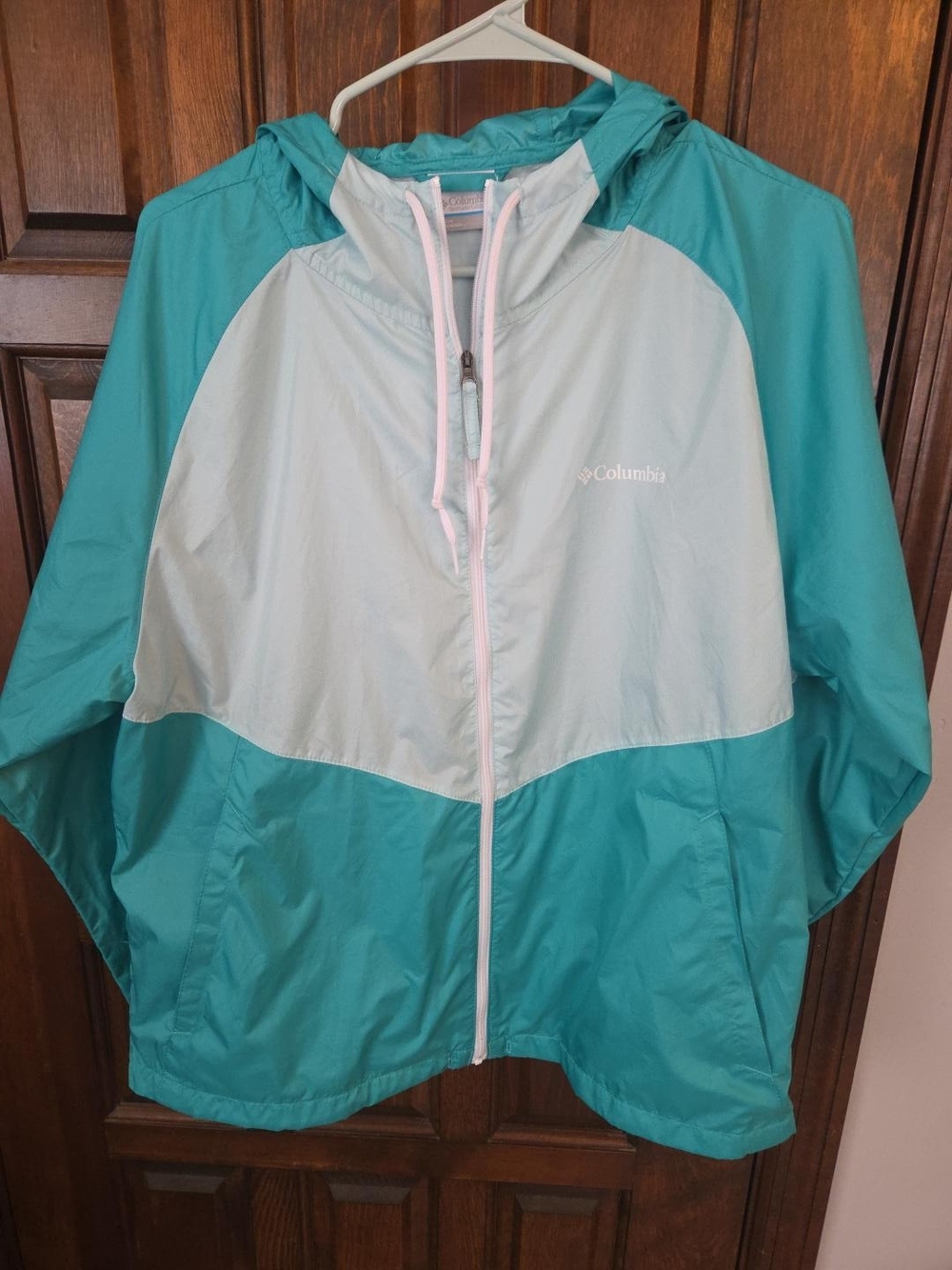 Columbia Women's Teal and Light Aqua Hooded Windbreaker Jacket